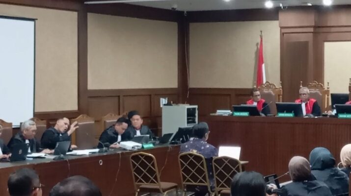 Sidang Terkait Nadiem Makarim Berlangsung Panas, Sempat Ricuh hingga Audit Dipersoalkan