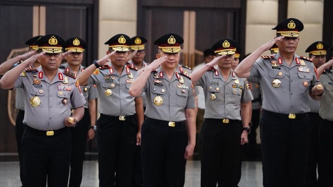 Daftar Komjen Polri Pensiun Tahun Ini: Ada Karyoto dan Fadil Imran